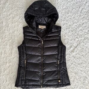 EUC Michael Kors Hooded Puffer Down Vest